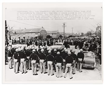 (CIVIL RIGHTS.) 10 press photos of the Selma marches and protests.